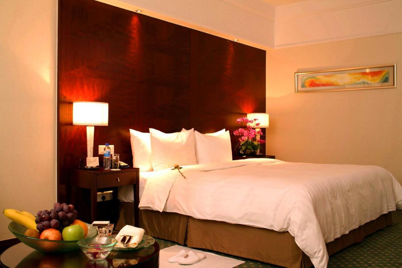 Sheraton Ningbo Hotel - Tianyi Square Exterior foto