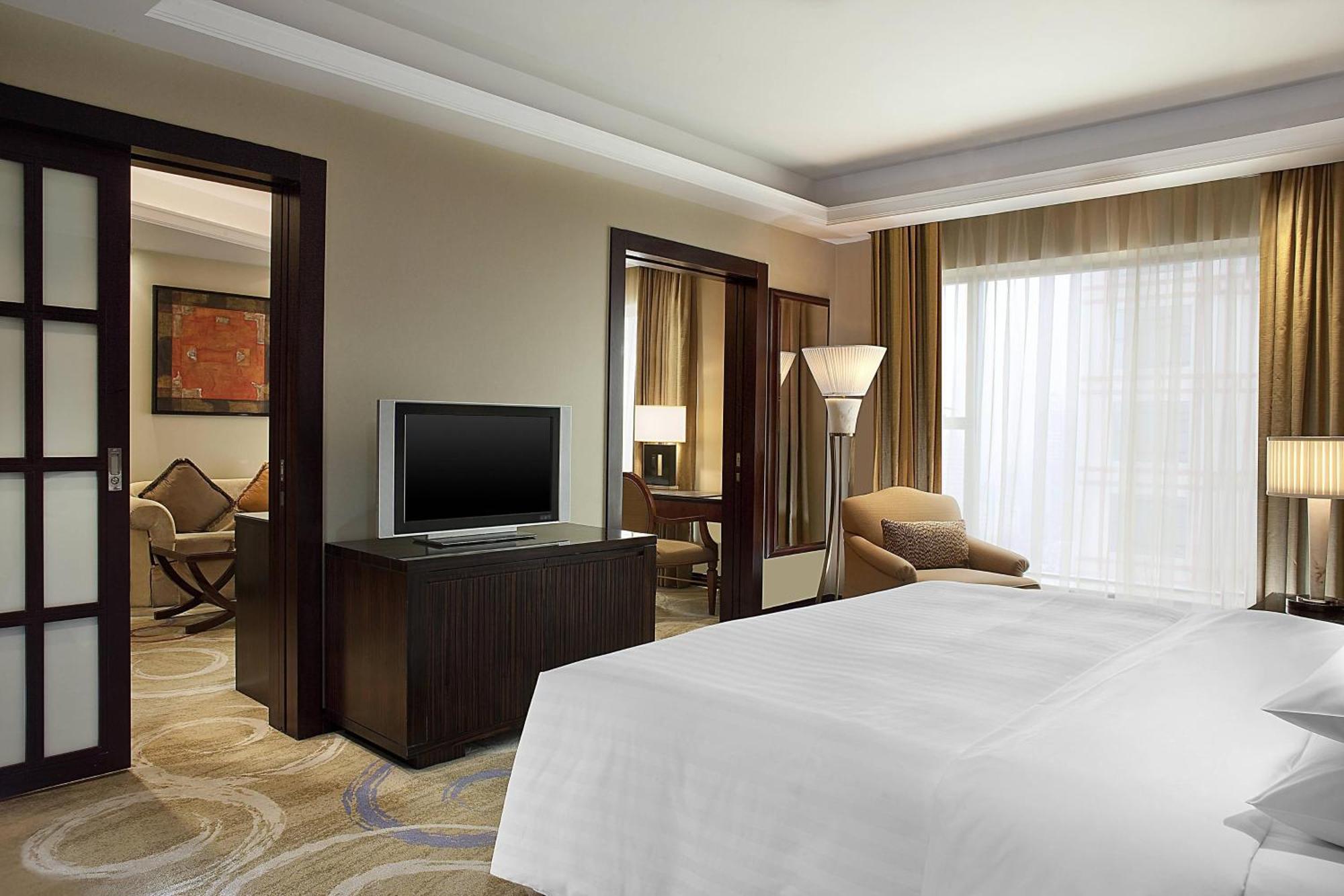 Sheraton Ningbo Hotel - Tianyi Square Exterior foto